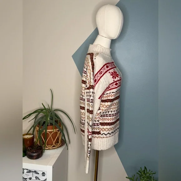 American Eagle Patchwork Fair Isle Sweater Nordic Cable Knit Cream Red Pullover - Picture 4 of 10